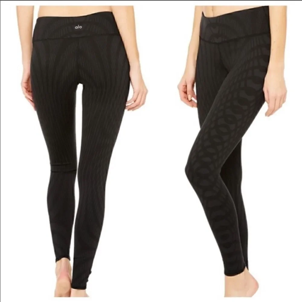 Nwot Alo Yoga Arches high waist airbrush leggings